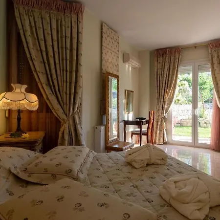 Rafkos Mansion With Private Pool And Amazing View Agios Myronas