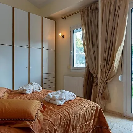 Rafkos Mansion With Private Pool And Amazing View 5* Agios Myronas