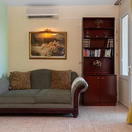 Rafkos Mansion With Private Pool And Amazing View Agios Myronas