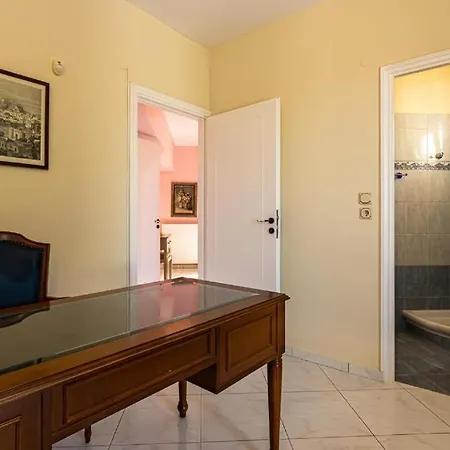 Rafkos Mansion With Private Pool And Amazing View Hotel Agios Myronas