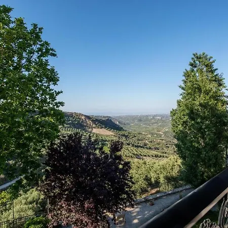 Rafkos Mansion With Private Pool And Amazing View Hotel