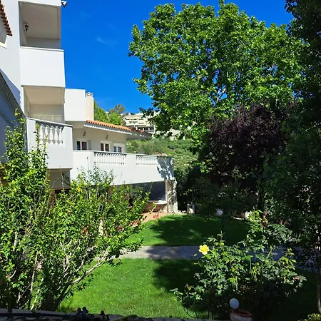 Rafkos Mansion With Private Pool And Amazing View Agios Myronas